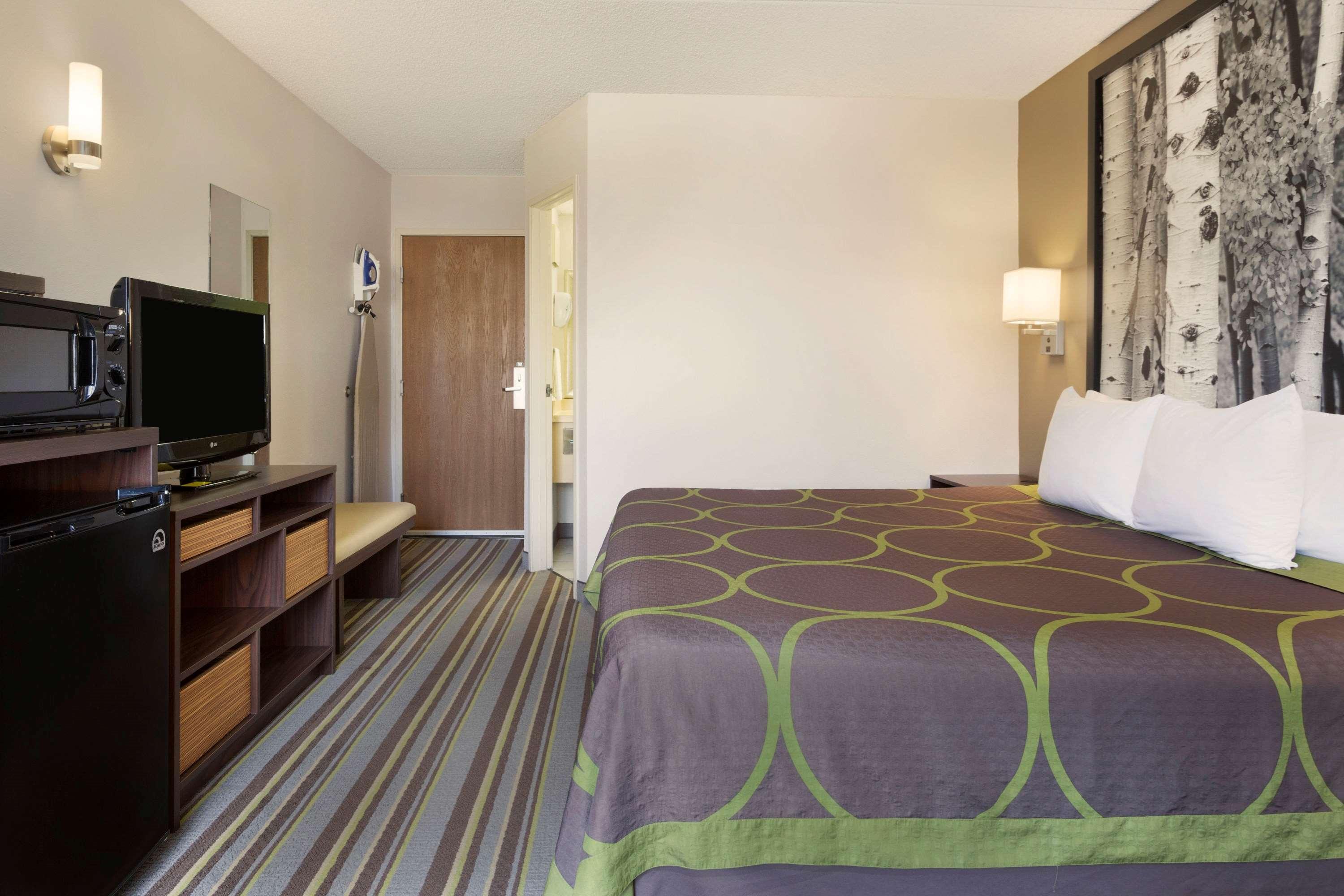 Super 8 By Wyndham Westminster Denver North Dış mekan fotoğraf